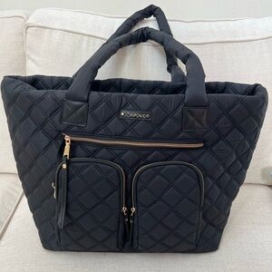 Joan & David zippered bag